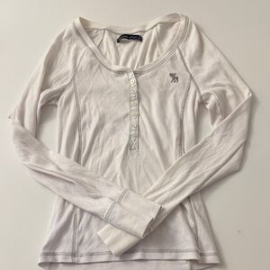 Abercrombie & Fitch White Long Sleeve Tee